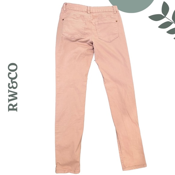 🛍️3/$40 RW&CO Jennie Slim Leg Stretch Jeans | Pale Pink | Casual Denim Size 27 - Picture 2 of 7